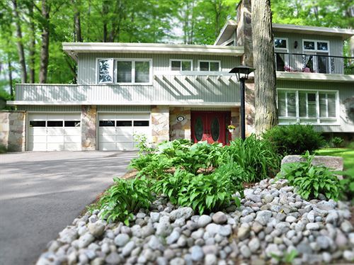 Forest Hill Bed And Breakfast Kitchener Exterior photo
